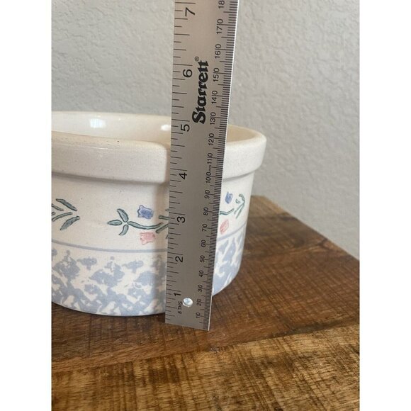 Salt Glaze Decorated Crock flowers 4.5” High Country Primitive storage unmarked - Picture 5 of 8